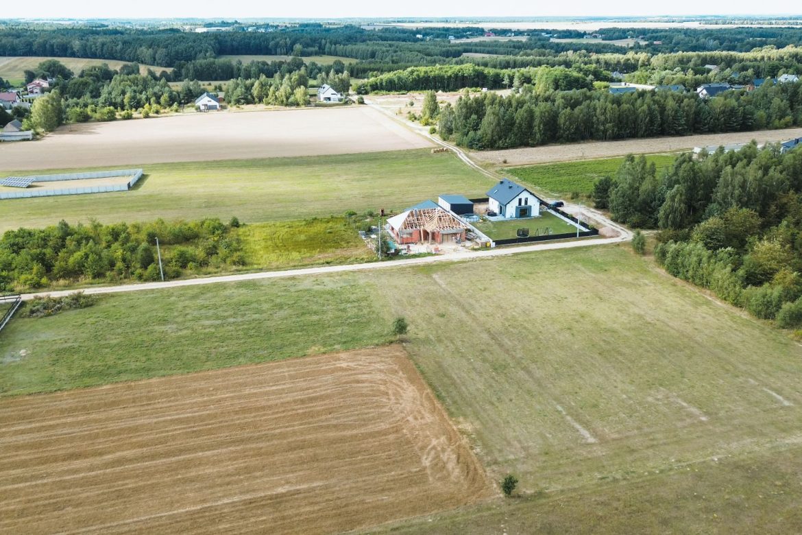 Sprzedaż działki – gdzie najlepiej wystawić ofertę?